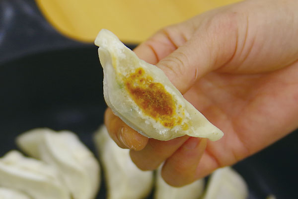 焼き餃子のつくり方2(IHコンロ)